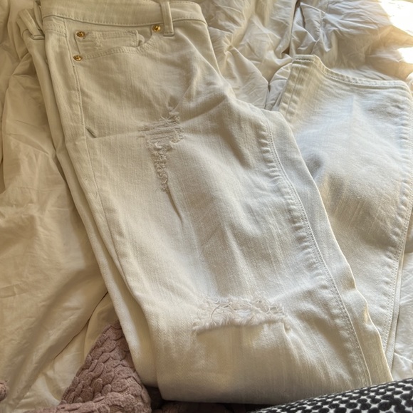 Women’s new distressed jeans - Picture 4 of 6